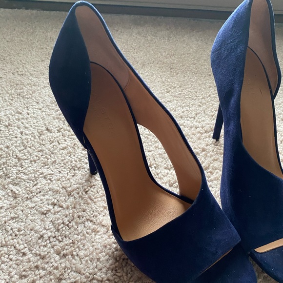 Halston! Blue suede designer stilettos sandals - Picture 13 of 16